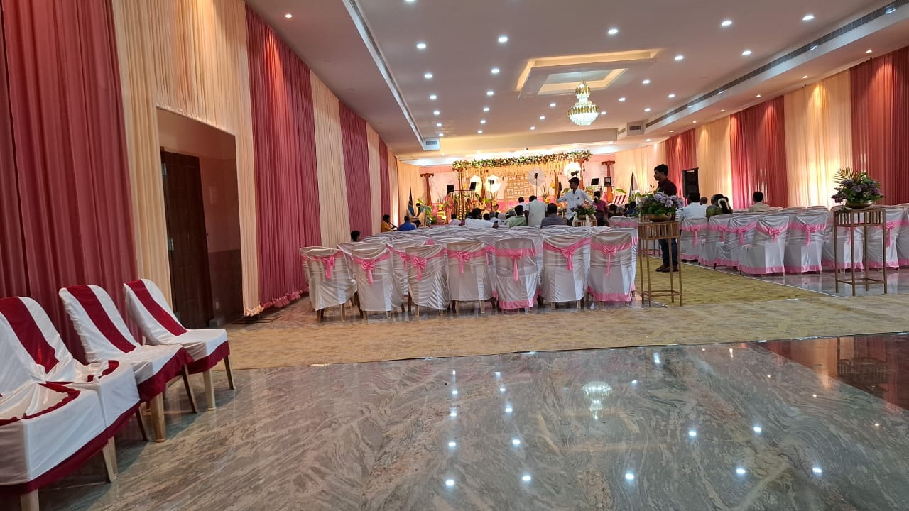 wedding catering setup with elegant food presentation